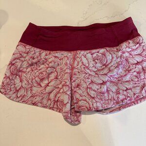 Lululemon Run Times Short II 4" Inseam Floral Bloom White Star Ruby Size 6